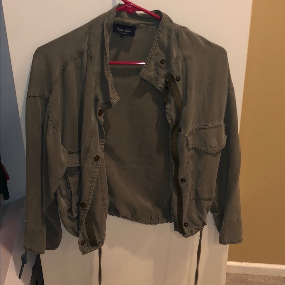 Light weight jacket